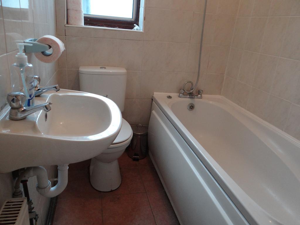 Отель Vallance Road House Лондон Номер фото